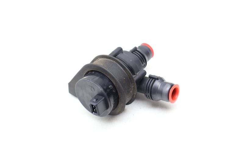 Auxiliary Water / Coolant Pump 64119197085 — Used (SKU 674026)