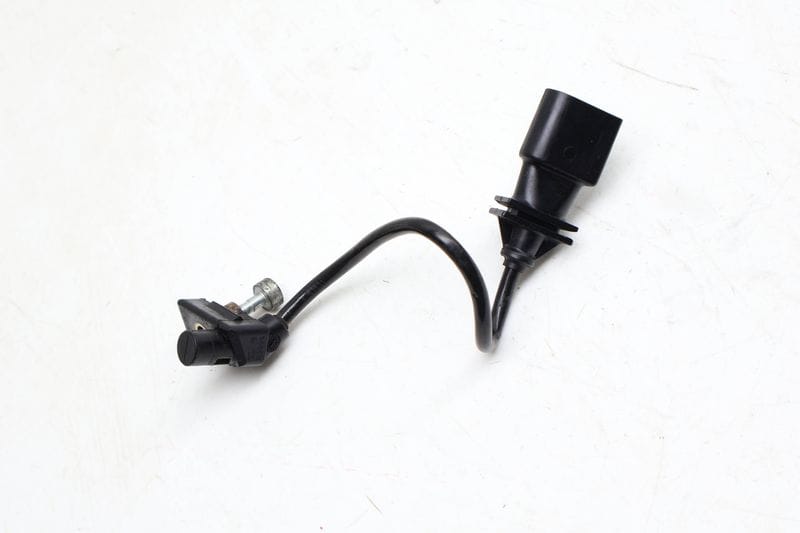 Crankshaft Position Sensor 13627809334 — Used (SKU 674109)
