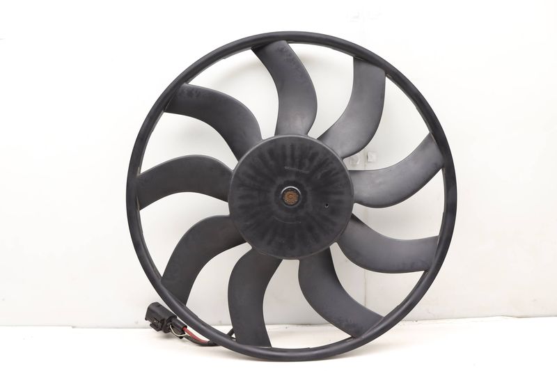 Electric Cooling Fan (850W) 17428508177 — Used (SKU 452477)