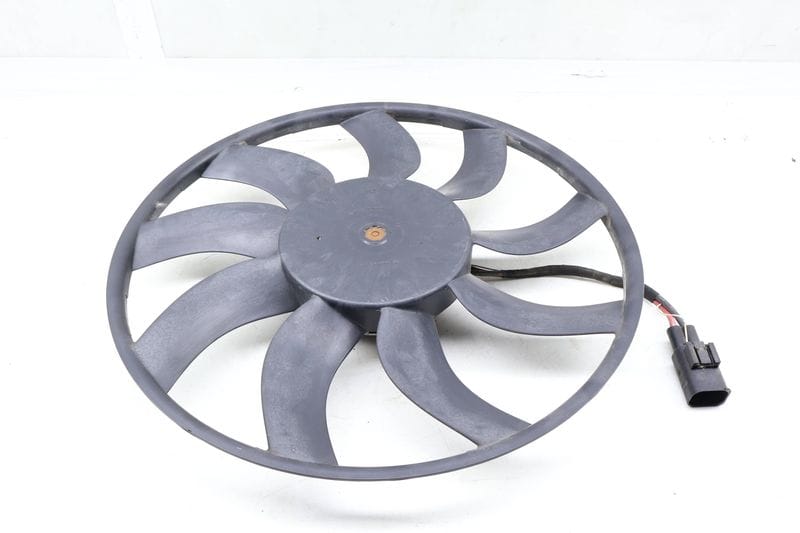 Electric Cooling Fan (850W) 17428508177 — Used (SKU 674256)
