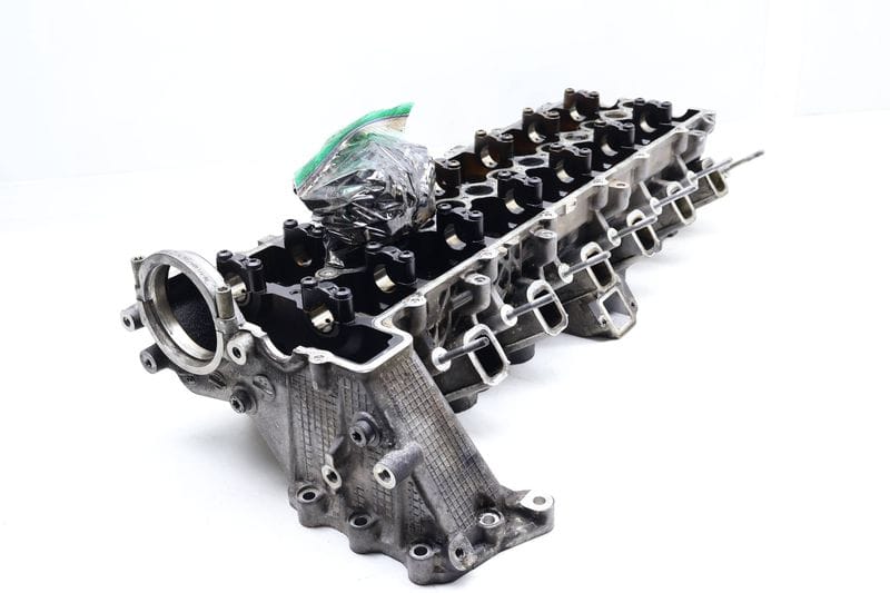 Engine Cylinder Head 11127806061 — Used (SKU 674335)