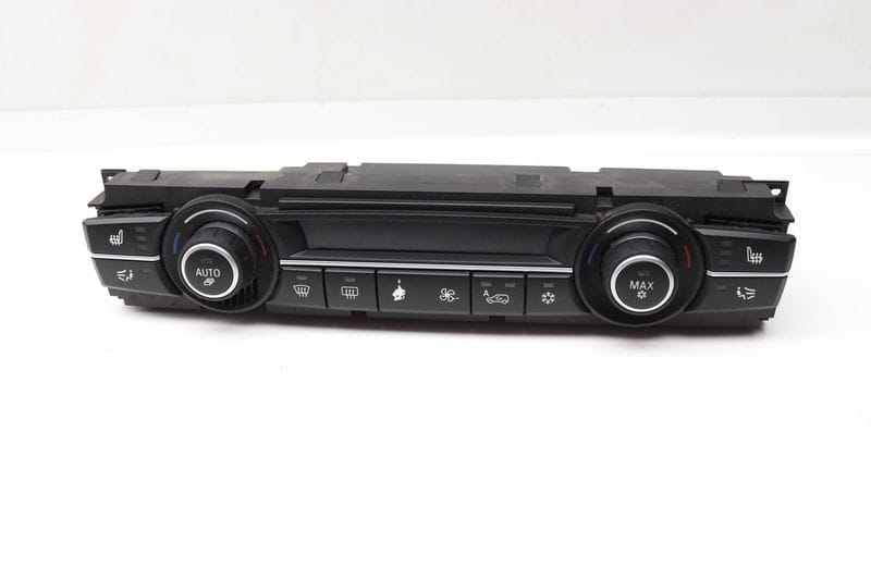 AC Climate Control / Temp Unit 64119227924 — Used (SKU 561648)