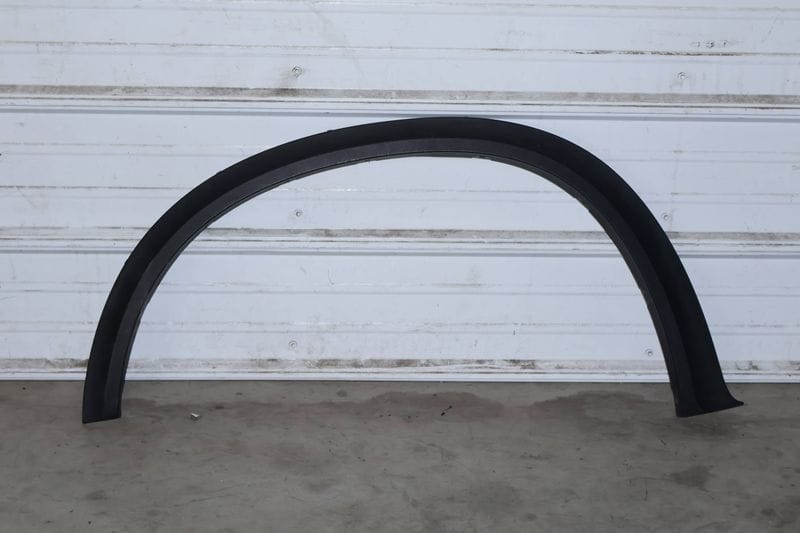 Wheel Fender Flare Trim / Molding 51777163557 — Used (SKU 674310)