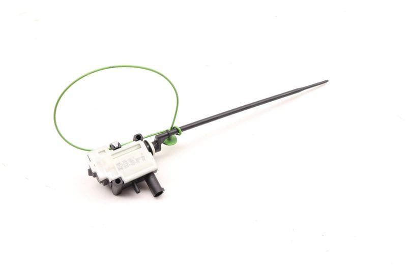 Gas / Fuel Door Lock Actuator 67116985882 — Used (SKU 448598)