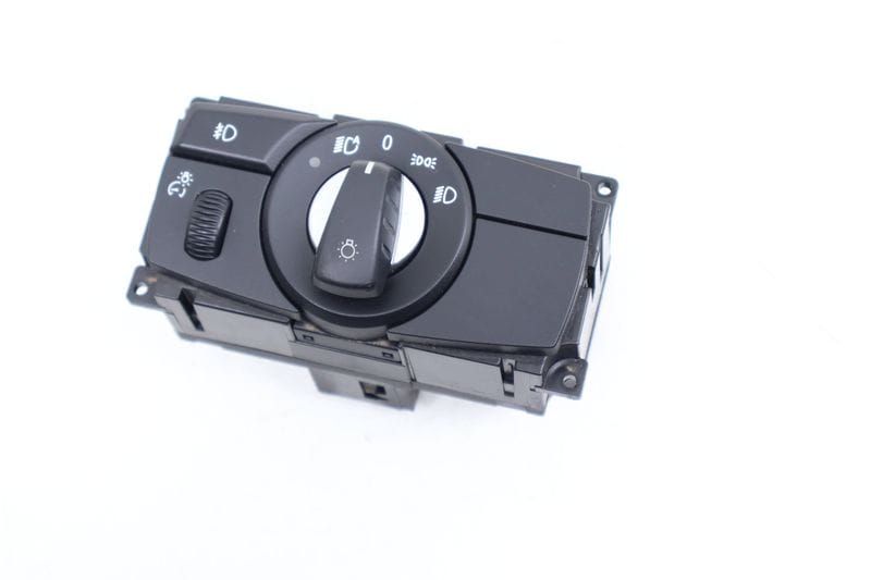 Headlight / Fog Light Switch 61319134728 — Used (SKU 673909)