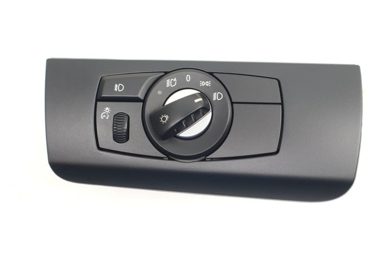 Headlight / Fog Light Switch w/ Trim 61319134728 — Used (SKU 373052)