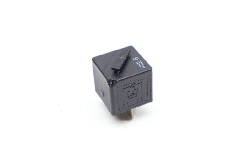 Relay 61366901469 — Used (SKU 673962)