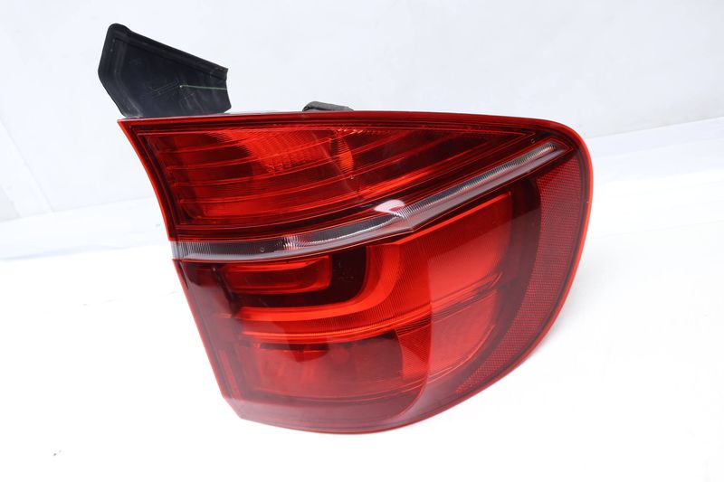 Outer Tail Light / Lamp 63217227792 — Used (SKU 674135)