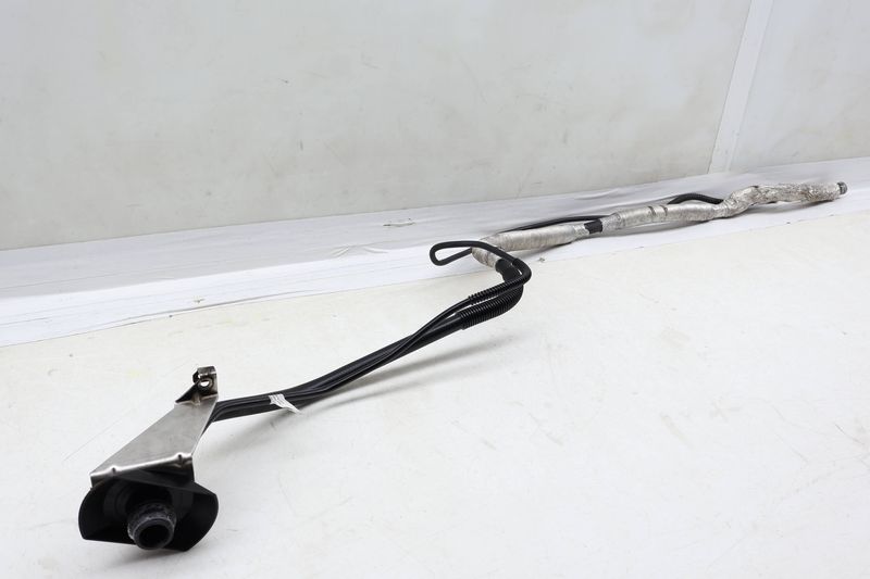 Scr / Diesel / Def Tank Filler Hose / Tube (PASSIVE) 16197205031 — Used (SKU 674202)