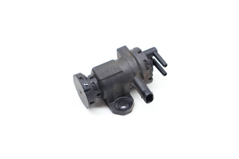 Turbo Boost Solenoid / Pressure Converter Valve 11658509323 — Used (SKU 674046)