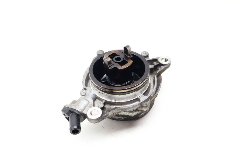 Vacuum Pump 11667791232 — Used (SKU 674186)