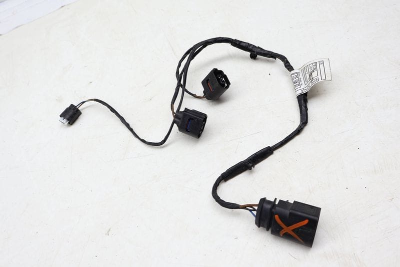 Windshield Washer Reservoir Wiring Harness 61129115107 — Used (SKU 674286)