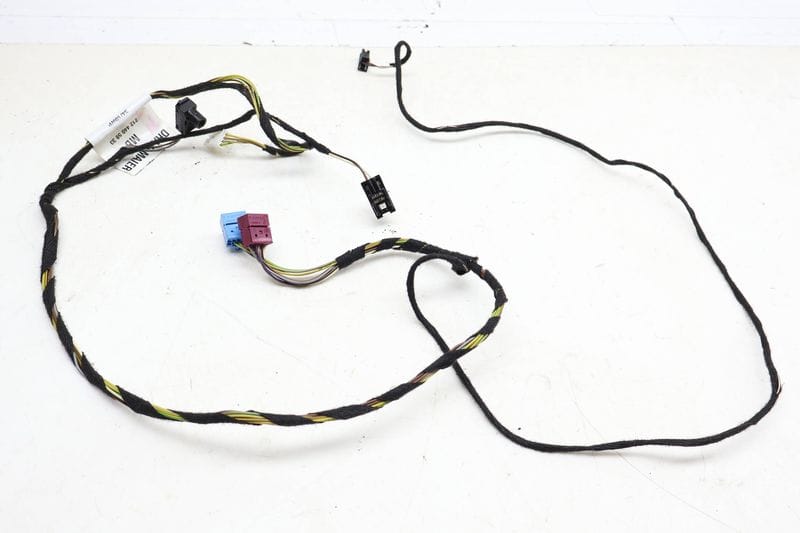 Door Panel Wiring Harness 2124405933 — Used (SKU 691478)