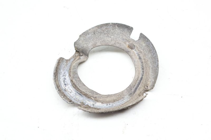 Lower Strut Mount / Bushing 2043240184 — Used (SKU 691402)