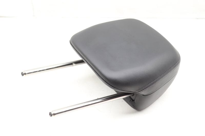 Seat Headrest / Head Rest 7P5881902P — Used (SKU 462659)