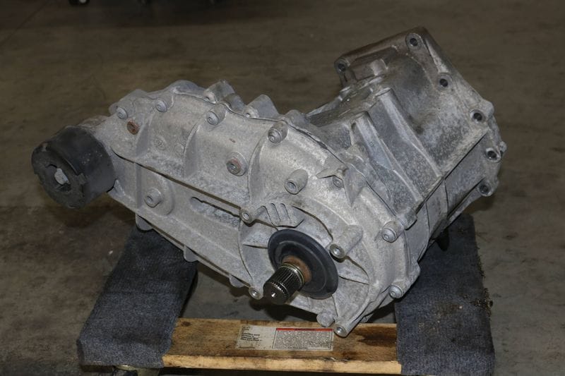 Transfer Case / Box (NDZ) 0BU341011M — Used (SKU 418215)