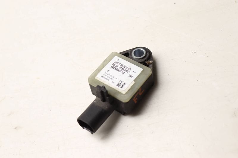 Impact / Crash Sensor 97061822300 — Used (SKU 543283)