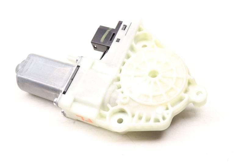Window Motor 97062410101 — Used (SKU 543376)