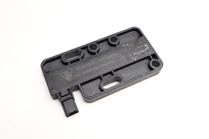 Kessy / Keyless Entry Antenna 7PP962132A — Used (SKU 608431)
