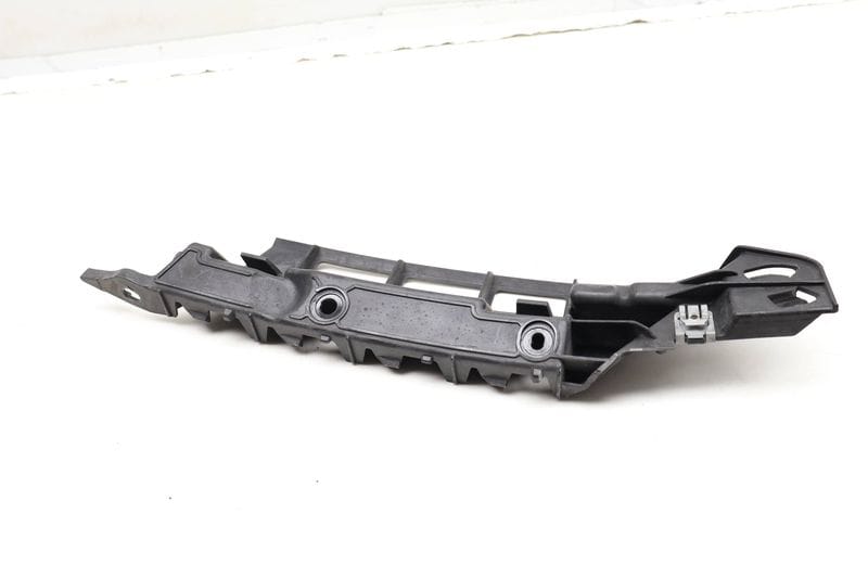 Bumper Mount / Bracket 97050563501 — Used (SKU 608456)