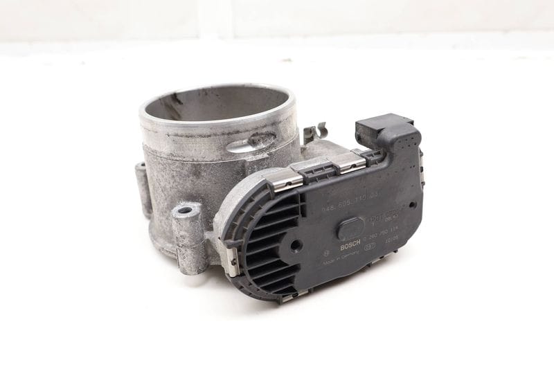 Throttle Body 94860511503 — Used (SKU 608535)