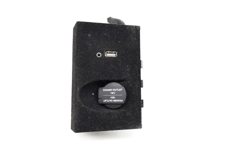 USB / Power Outlet / Trim 97055334500 — Used (SKU 608197)