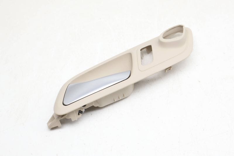 Interior Door Handle / Release 3C8837113A — Used (SKU 667202)