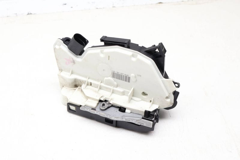 Door Latch / Lock Actuator 5N1837016D — Used (SKU 667172)