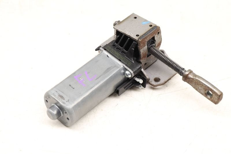 Front Tilt Seat Motor w/ Transmission 8K0959761 — Used (SKU 533144)