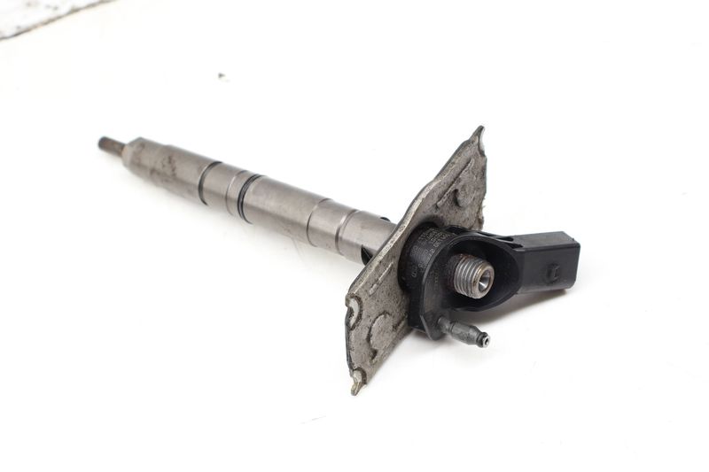 Diesel Fuel Injector 059130277AM — Used (SKU 736594)