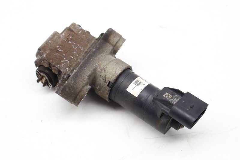 Parking Brake Motor / Actuator 7P0609615 — Used (SKU 736788)