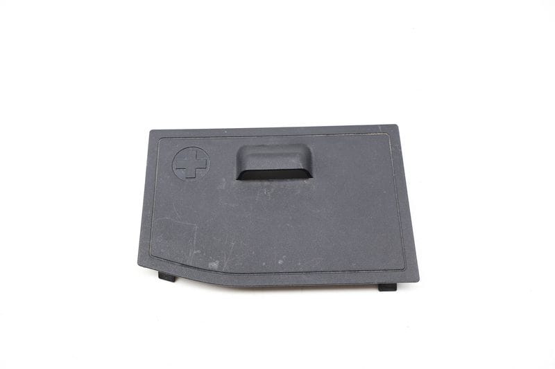Battery Jumper Access Cover 8K1819424 — Used (SKU 724862)