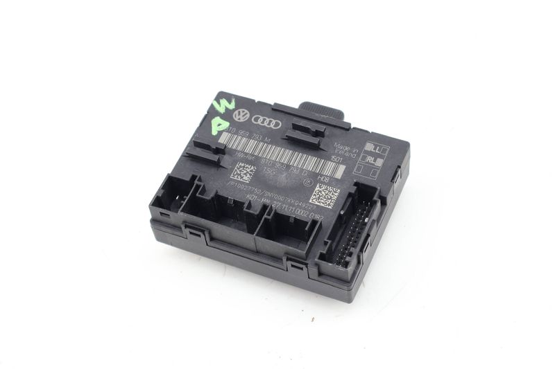 Door / Window Control Module 8T0959793M — Used (SKU 724744)