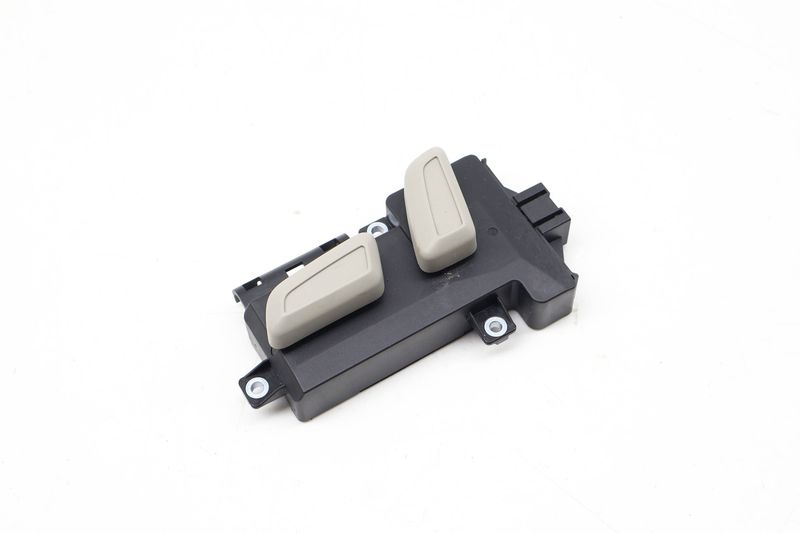 Seat Adjustment Switch 8K0959747B — Used (SKU 724808)