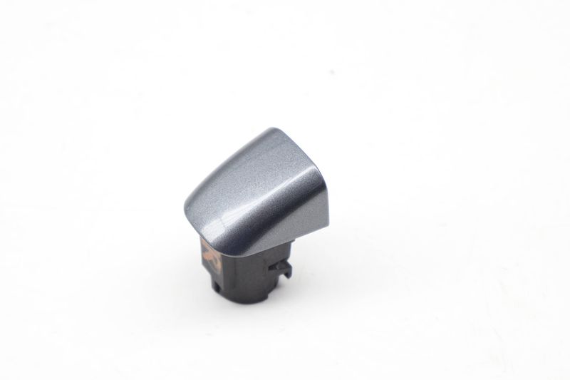 Exterior Door Handle Housing / Cap 8T0837167A — Used (SKU 724781)