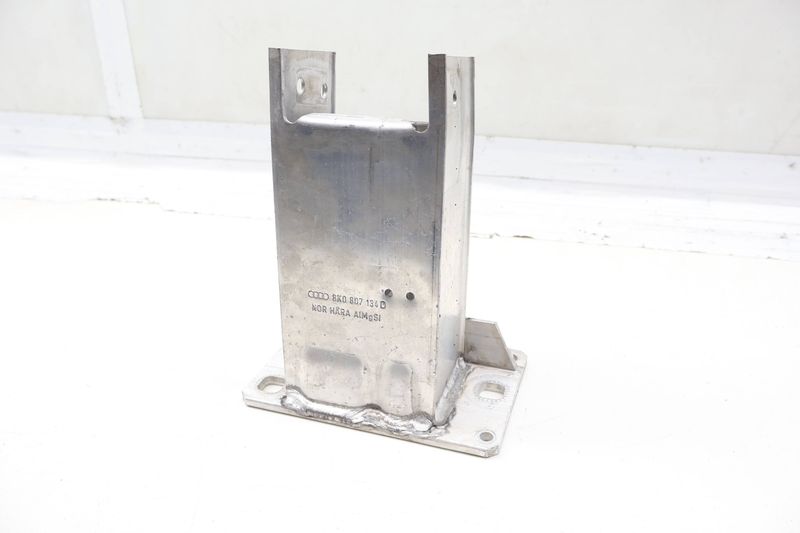 Bumper Shock / Impact Beam 8K0807134D — Used (SKU 725057)