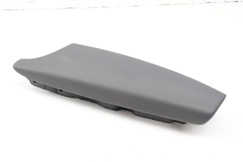 Door Panel Armrest 8K1867174A — Used (SKU 724908)