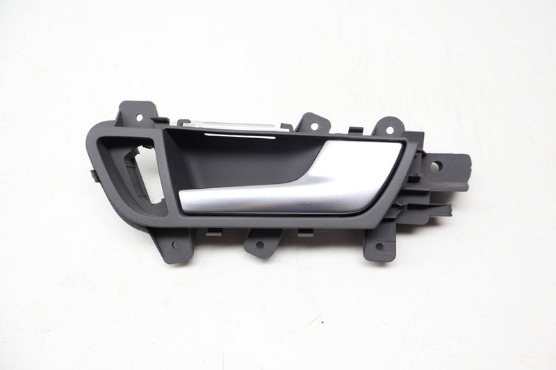 Interior Door Handle 8K0837020A — Used (SKU 724913)