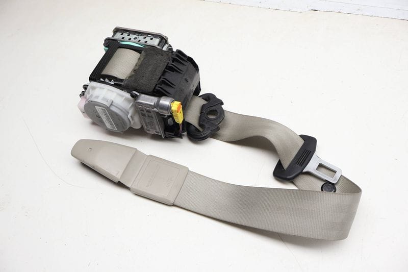 Seatbelt / Seat Belt Retractor 8K1857706H — Used (SKU 724981)