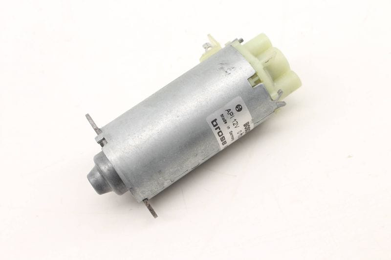 Slide Seat Motor 8K0881184A — Used (SKU 261646)