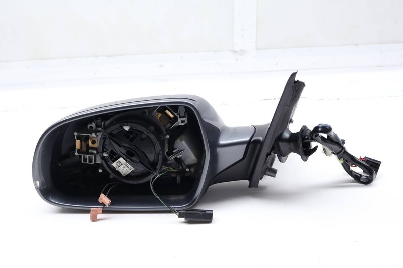 Side View Mirror w/ Memory 8K1857409AK — Used (SKU 724932)