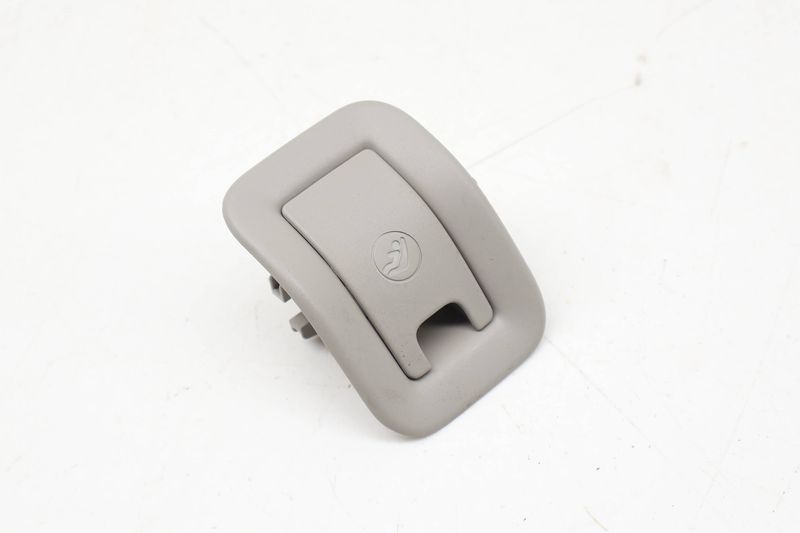 Child Resistant / Safety Hook Cover / Cap 8T0887233A — Used (SKU 724810)