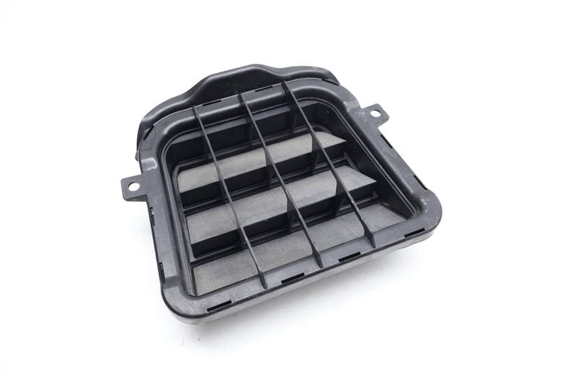 Quarter Panel Vent Insert 8K0819181B — Used (SKU 725033)