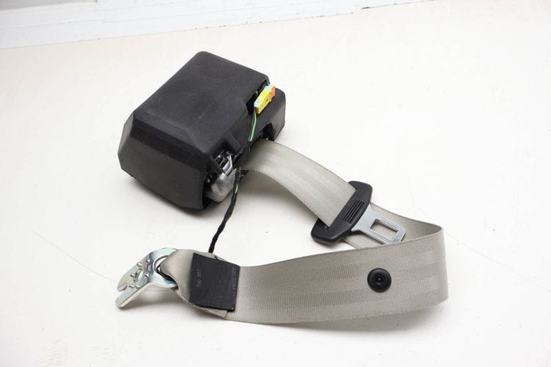 Seatbelt / Seat Belt Retractor 8T0857805N — Used (SKU 724983)