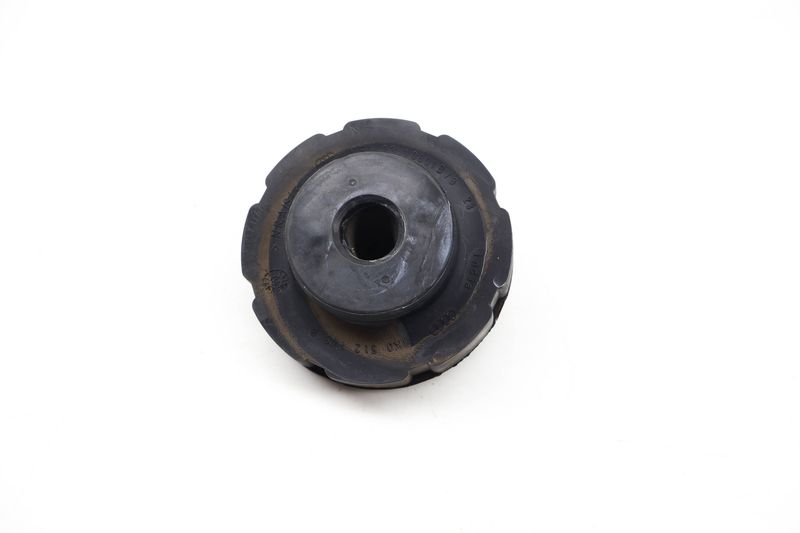 Upper Spring Plate 8K0512149B — Used (SKU 725056)