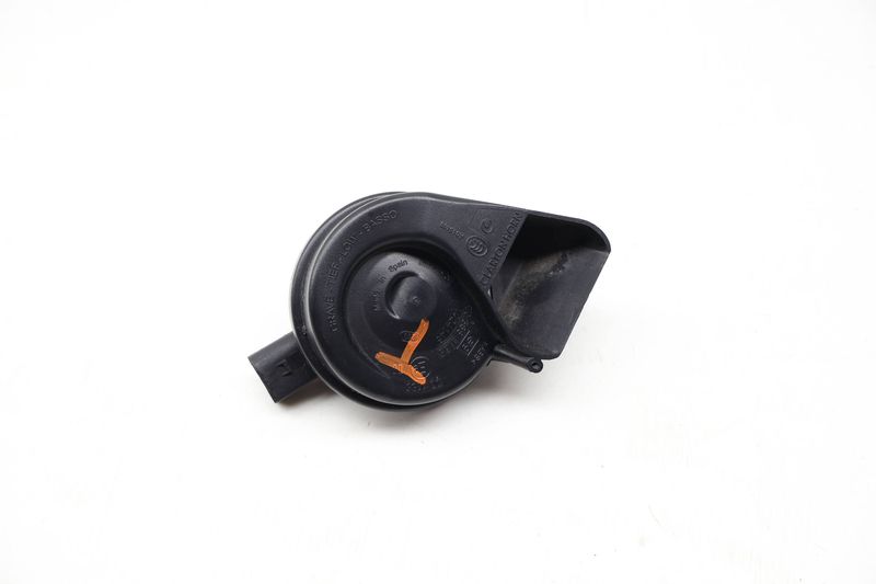 Horn (LOW Tone / FREQUENCY) 8K0951221 — Used (SKU 724870)