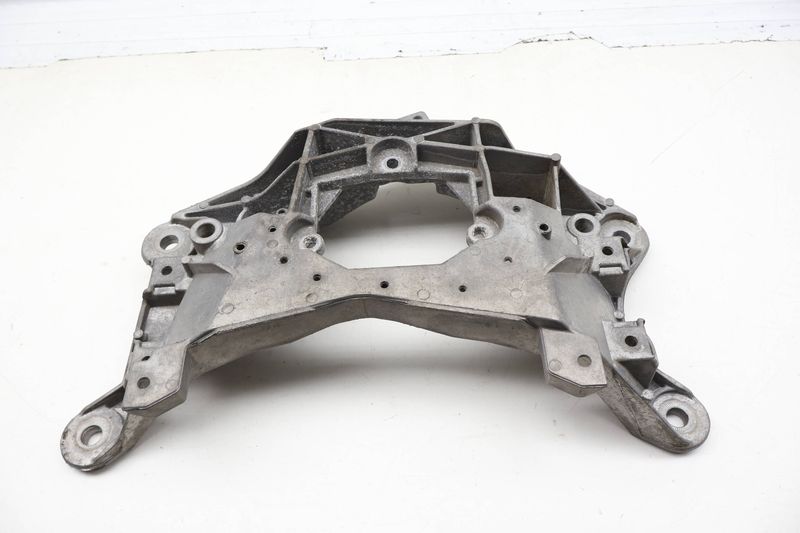 Transmission Mount Bracket / Crossmember 4H0399263L — Used (SKU 725110)