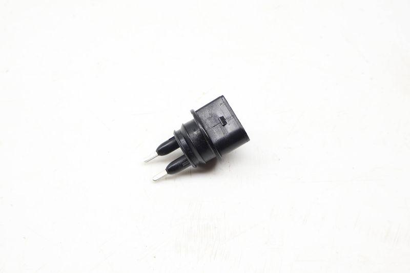 Windshield Washer Fluid Level Sensor 7M0919376 — Used (SKU 724871)