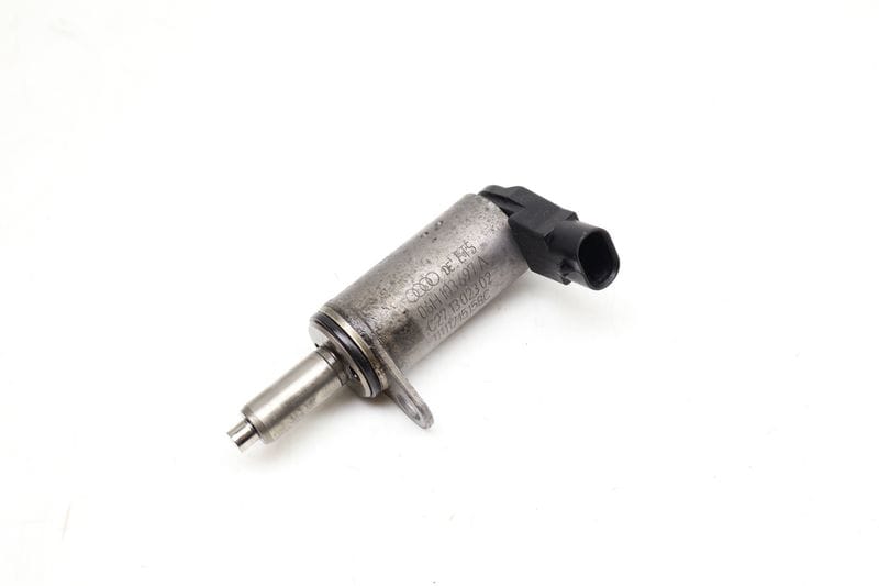 Cam / Camshaft N205 Valve Lift Solenoid 06H103697A — Used (SKU 689326)