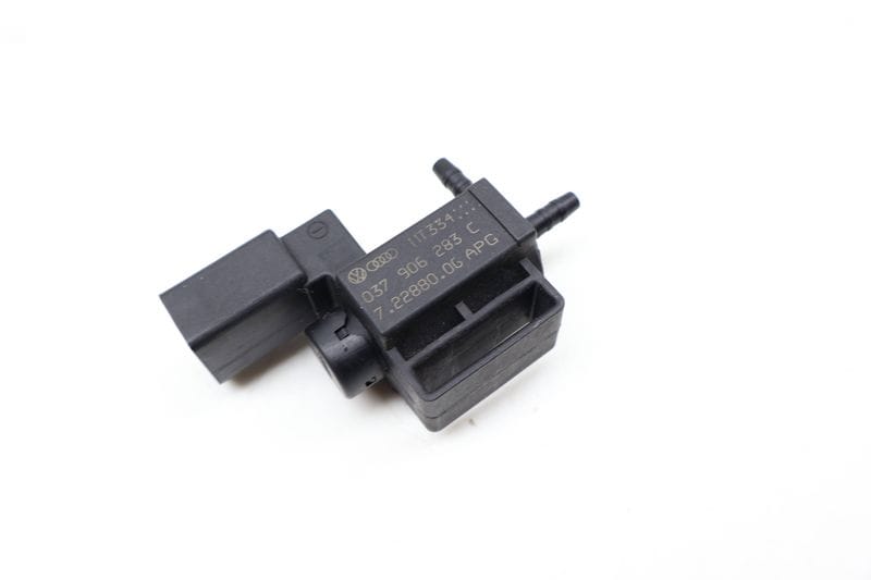 EGR Vacuum / Purge Solenoid Valve 037906283C — Used (SKU 689293)